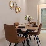 Penthouse Romana Апартаменти *