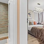 Penthouse Romana Апартаменти *