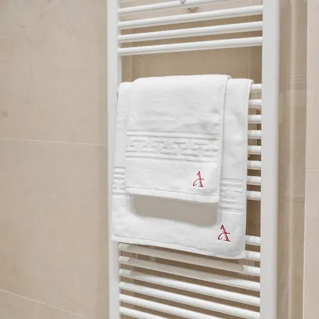 Apartment Rentforcomfort Penthouse Romana *