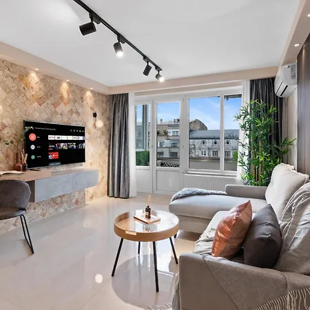 Rentforcomfort Penthouse Romana *