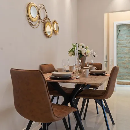 Rentforcomfort Penthouse Romana Daire *