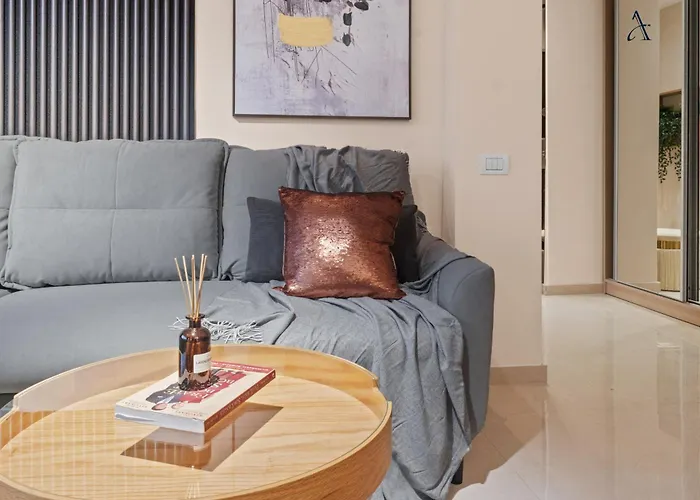 Penthouse Romana 布加勒斯特